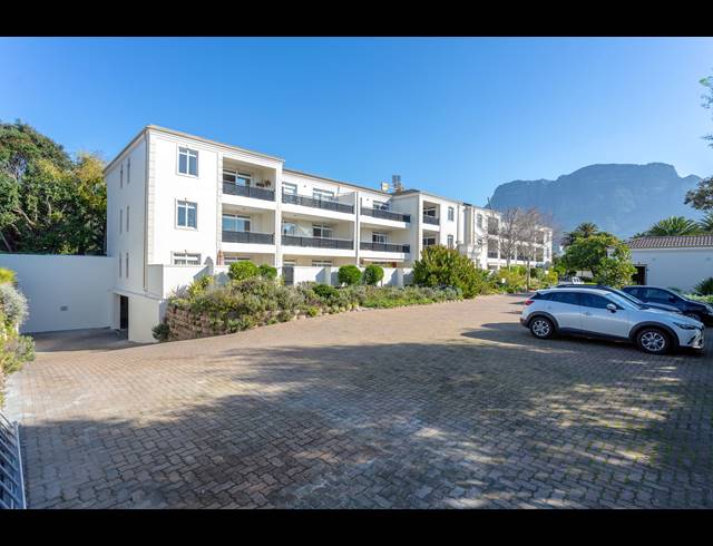 2 BEDROOM APARTMENT SOLD IN NEWLANDS